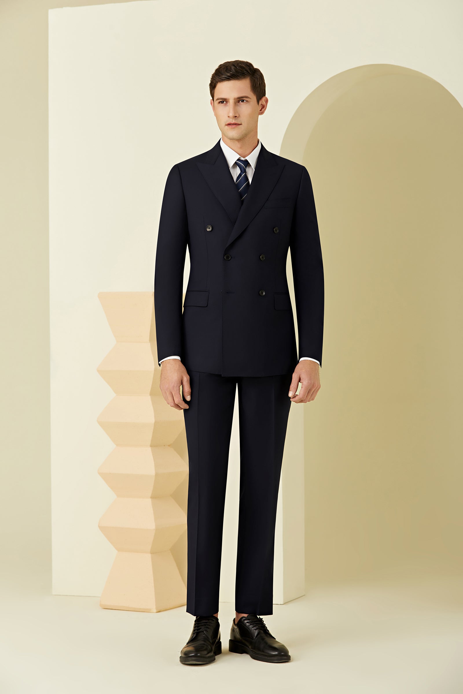 Durham Dark Charcoal-Navy Double Breasted Suit – Jennis Warmann